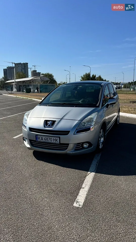 2010 Peugeot 5008 - мініатюра 8