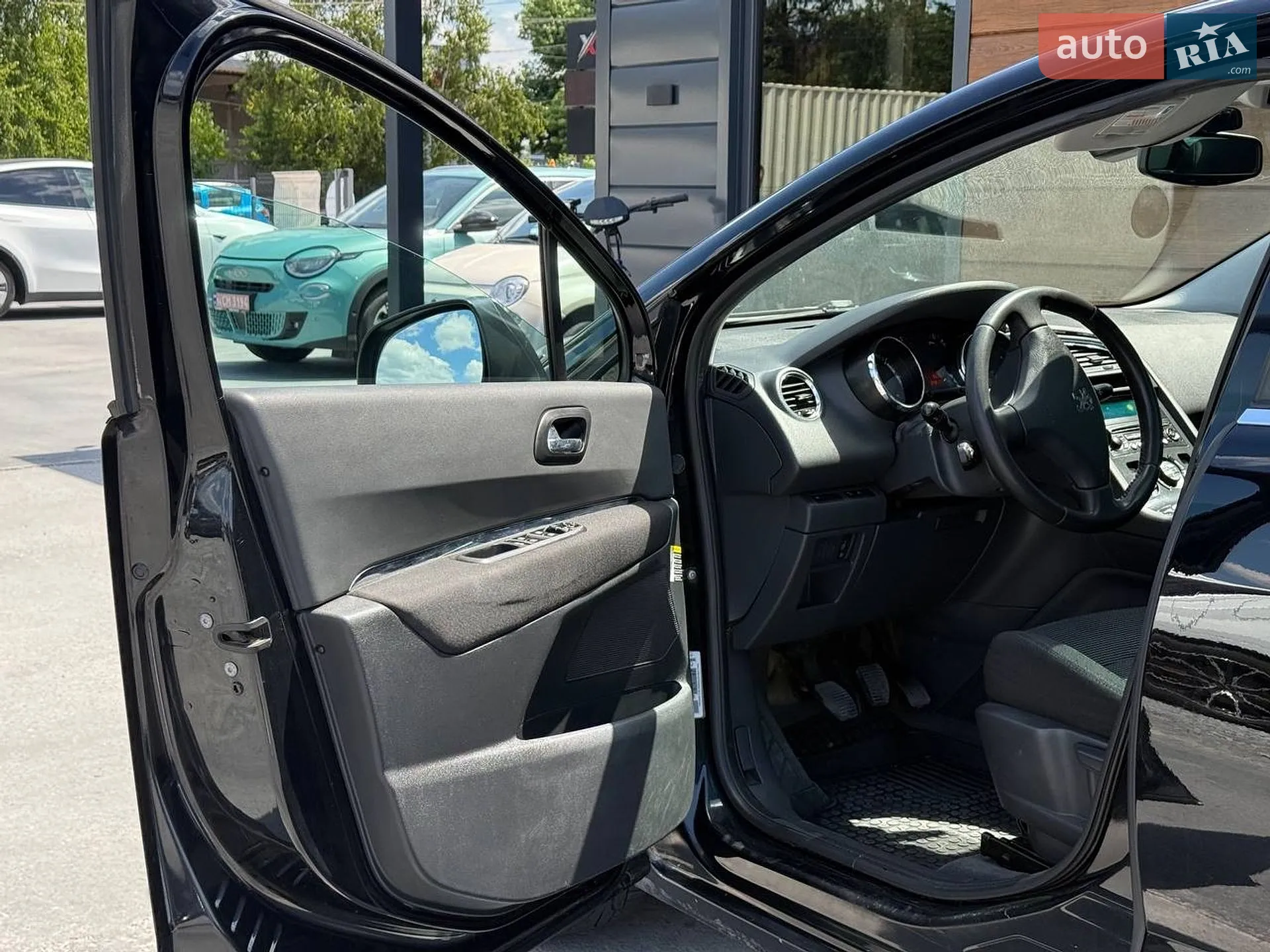 2010 Peugeot 5008 - мініатюра 12