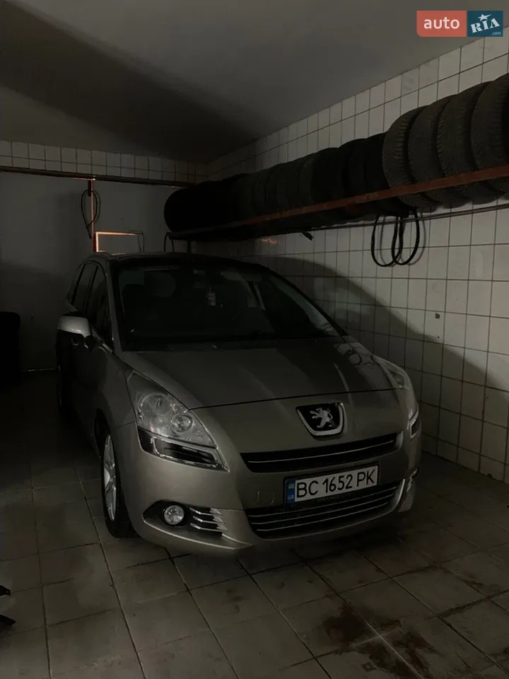 2011 Peugeot 5008 - мініатюра 11