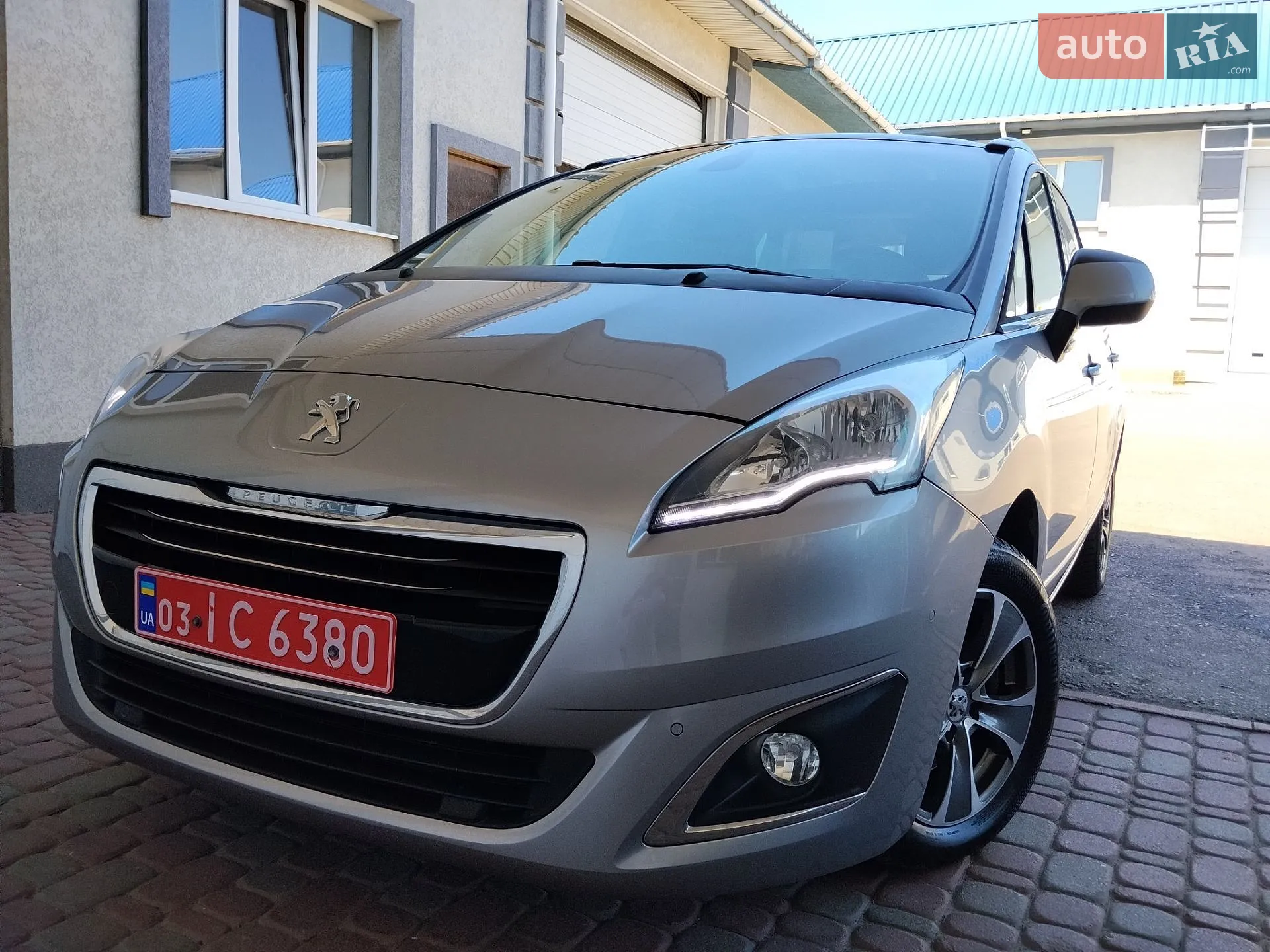 2016 Peugeot 5008 - мініатюра 2
