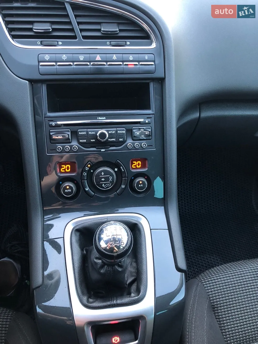 2011 Peugeot 5008 - мініатюра 16