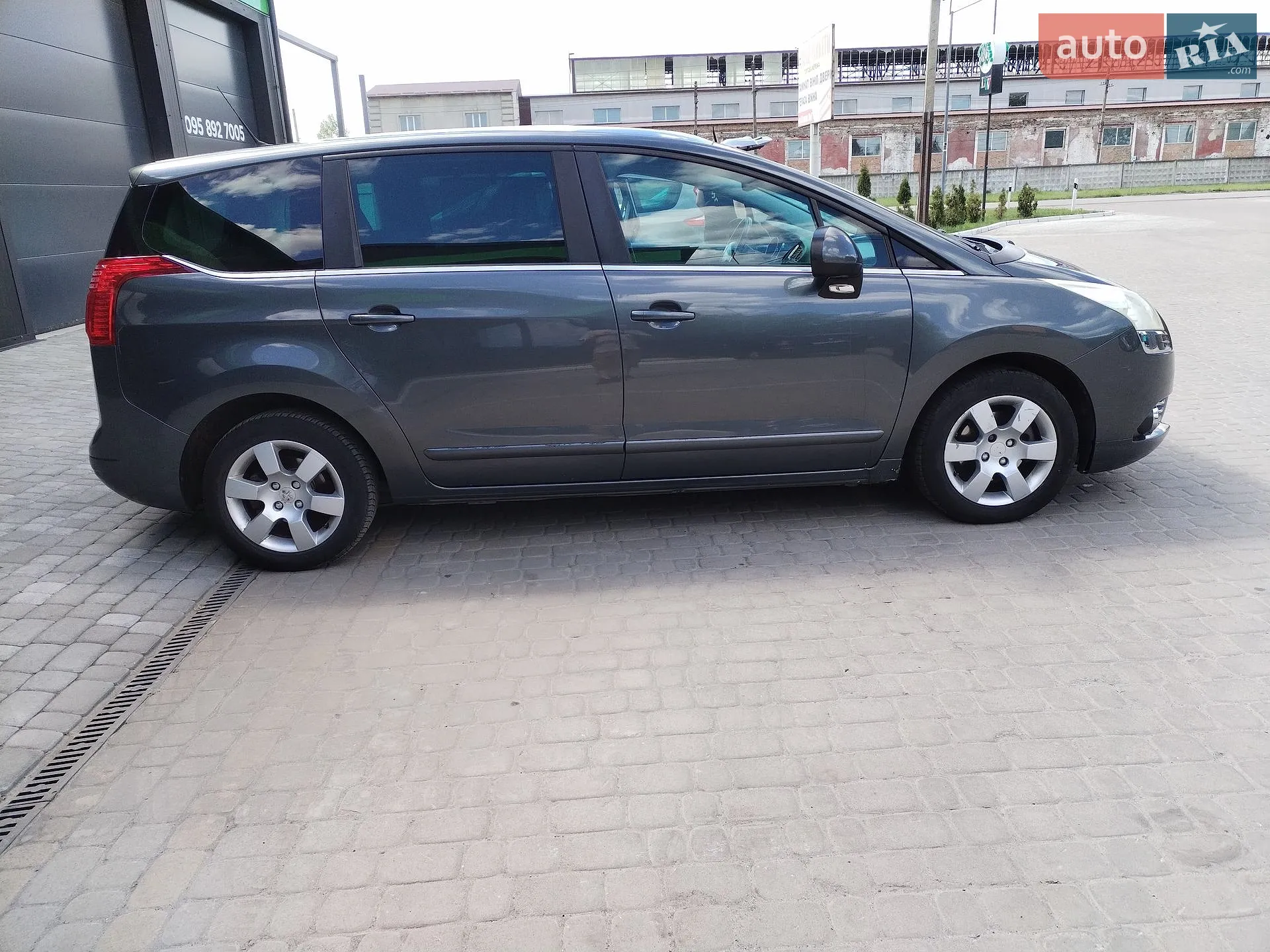 2011 Peugeot 5008 - мініатюра 3