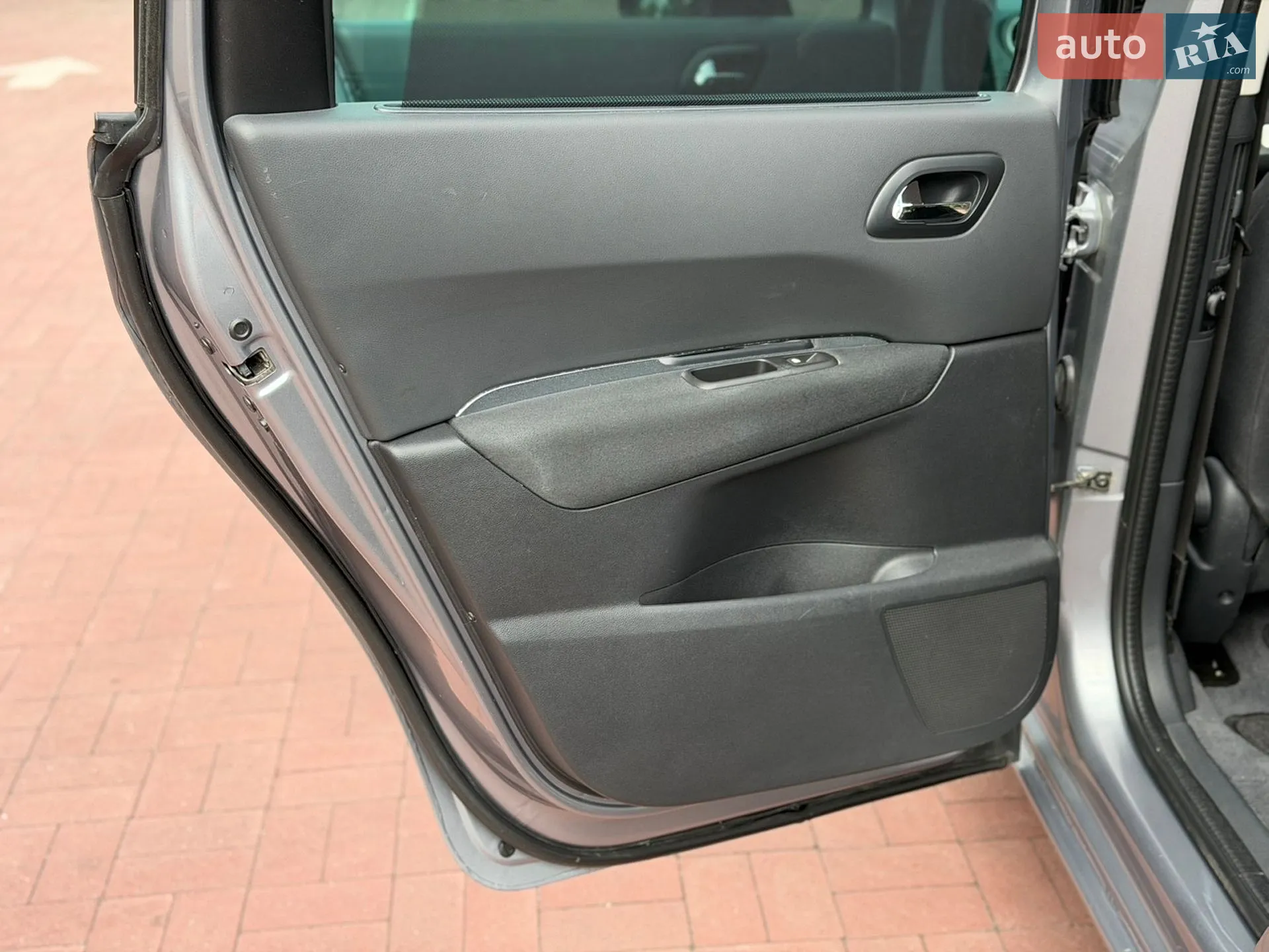2015 Peugeot 5008 - мініатюра 27