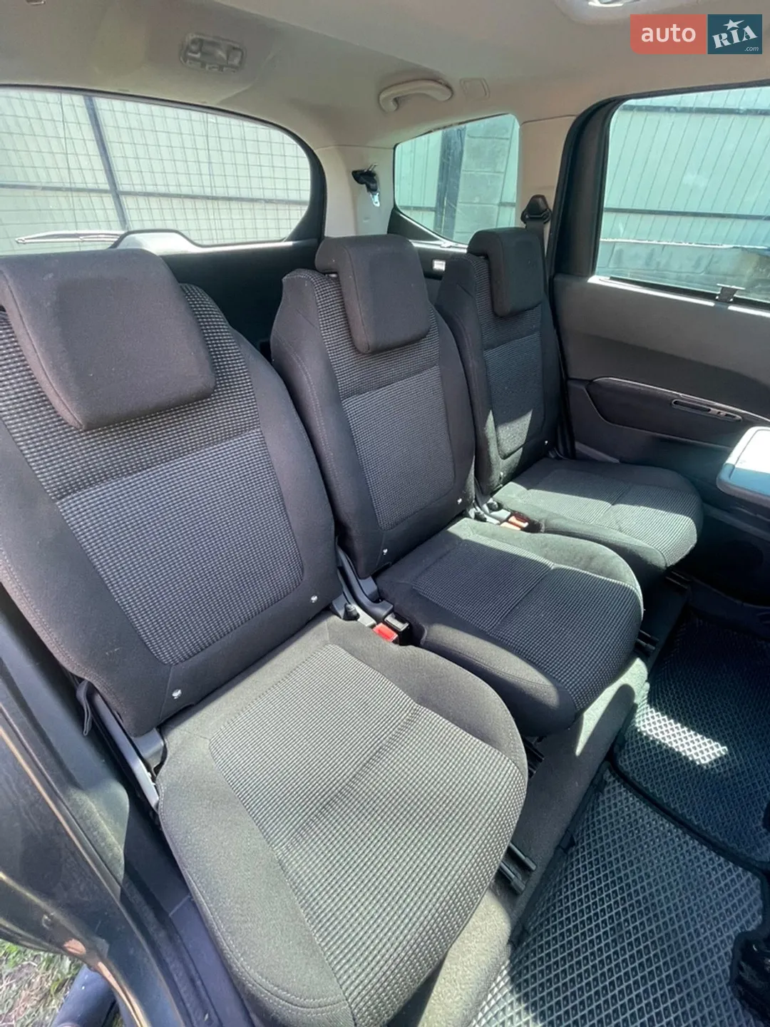 2010 Peugeot 5008 - мініатюра 26