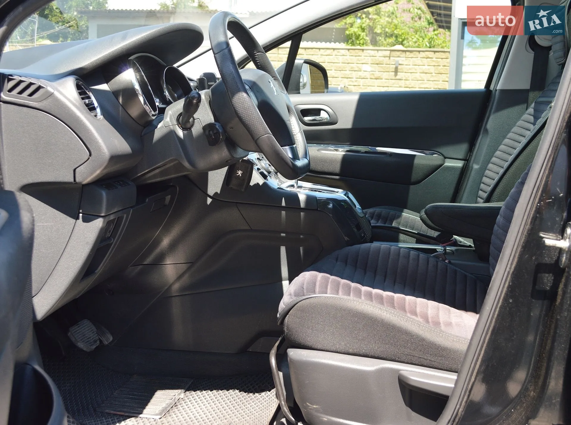 2010 Peugeot 5008 - мініатюра 15