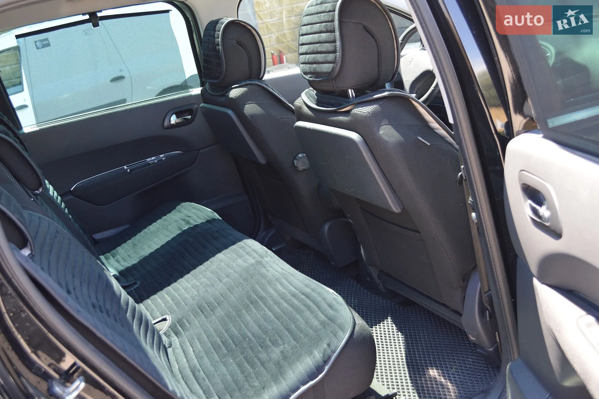 2010 Peugeot 5008 - мініатюра 34