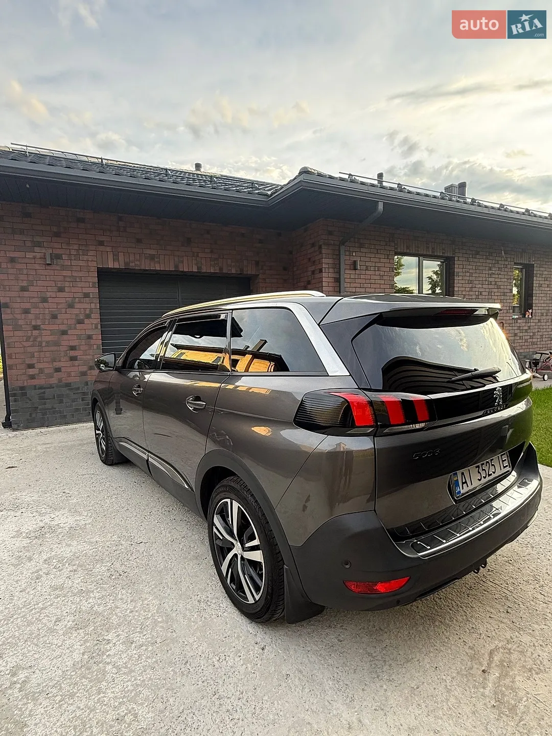 2017 Peugeot 5008 - мініатюра 4