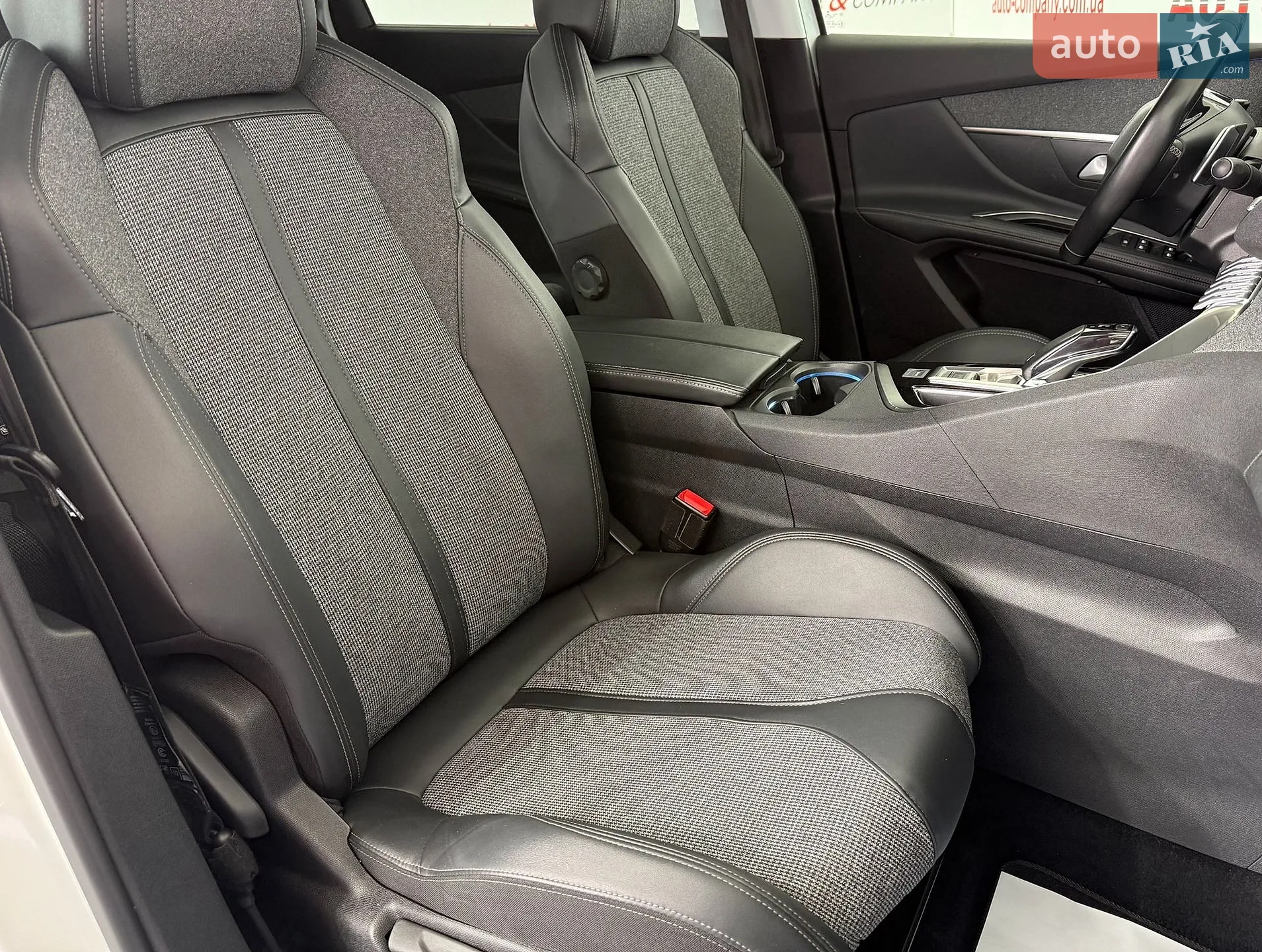 2019 Peugeot 5008 - мініатюра 10