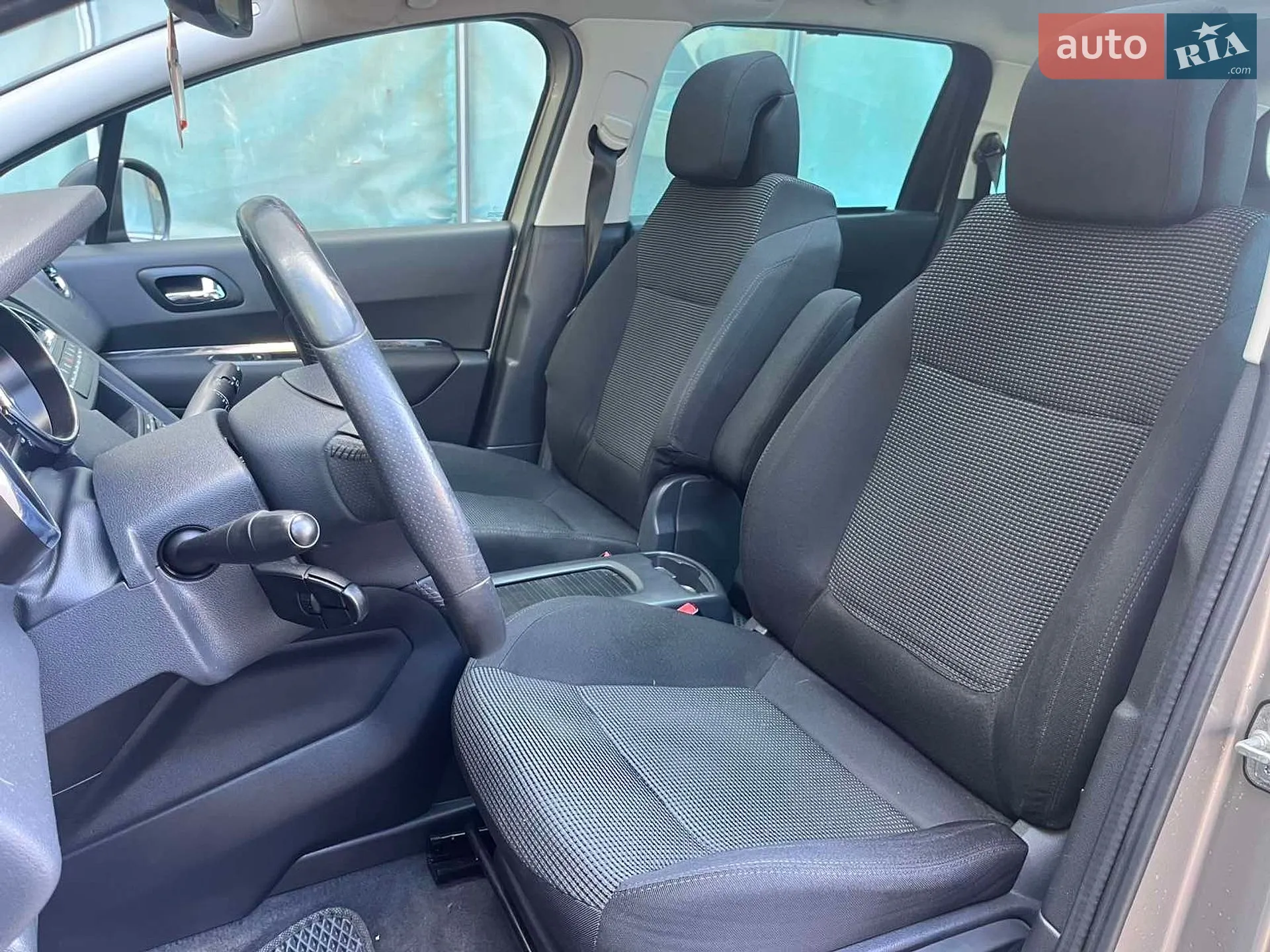 2011 Peugeot 5008 - мініатюра 14