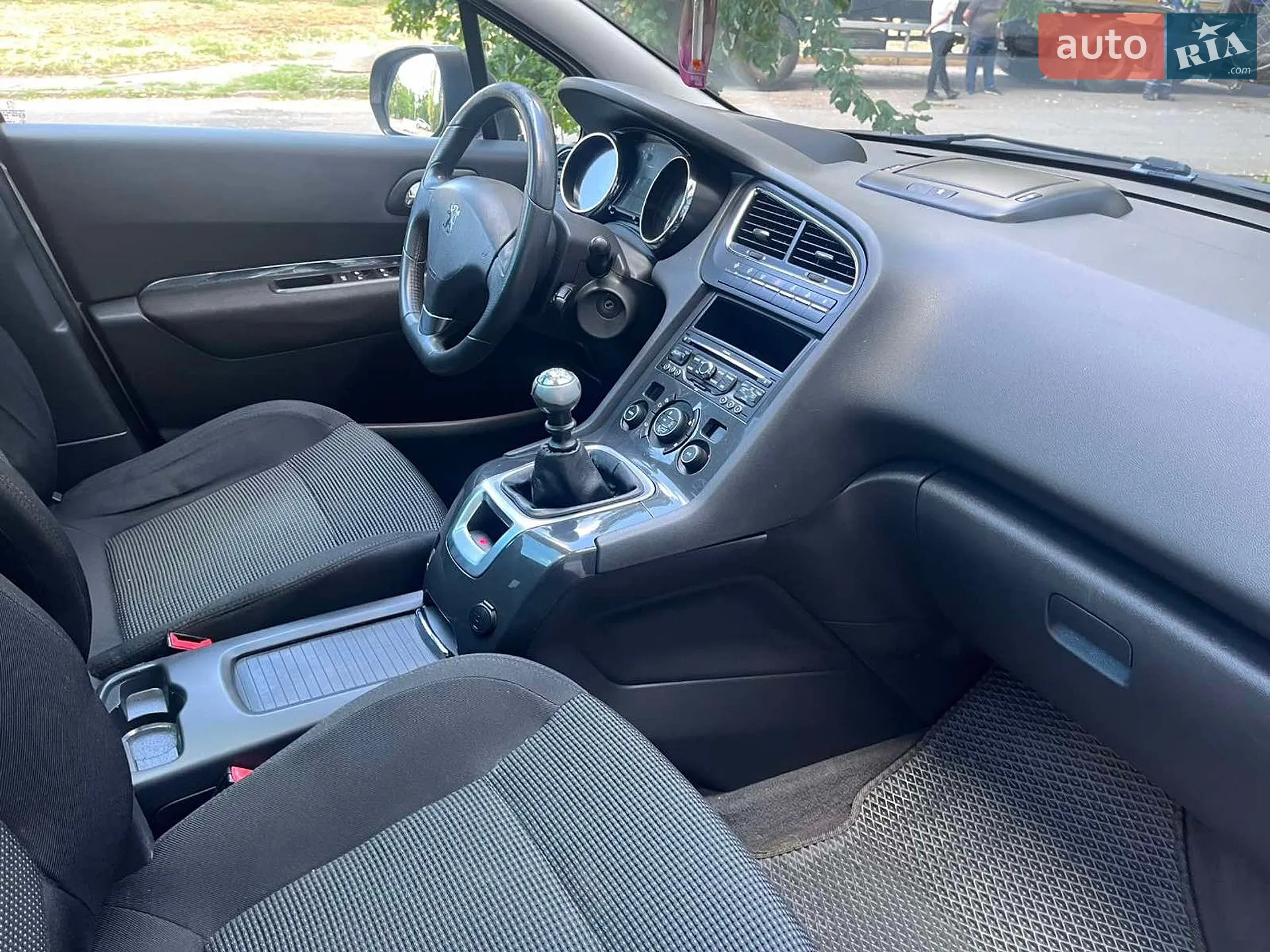 2011 Peugeot 5008 - мініатюра 22