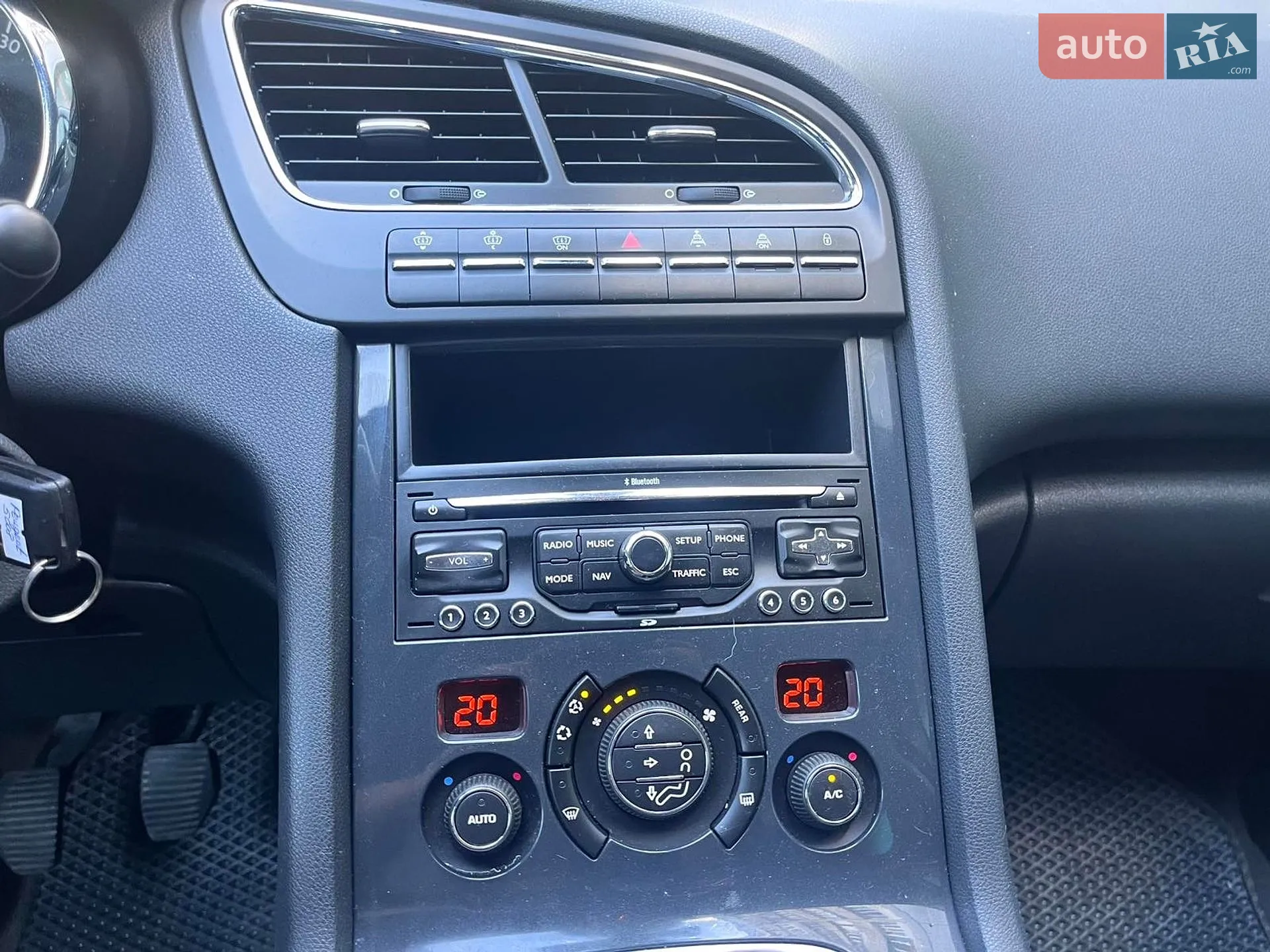 2011 Peugeot 5008 - мініатюра 24