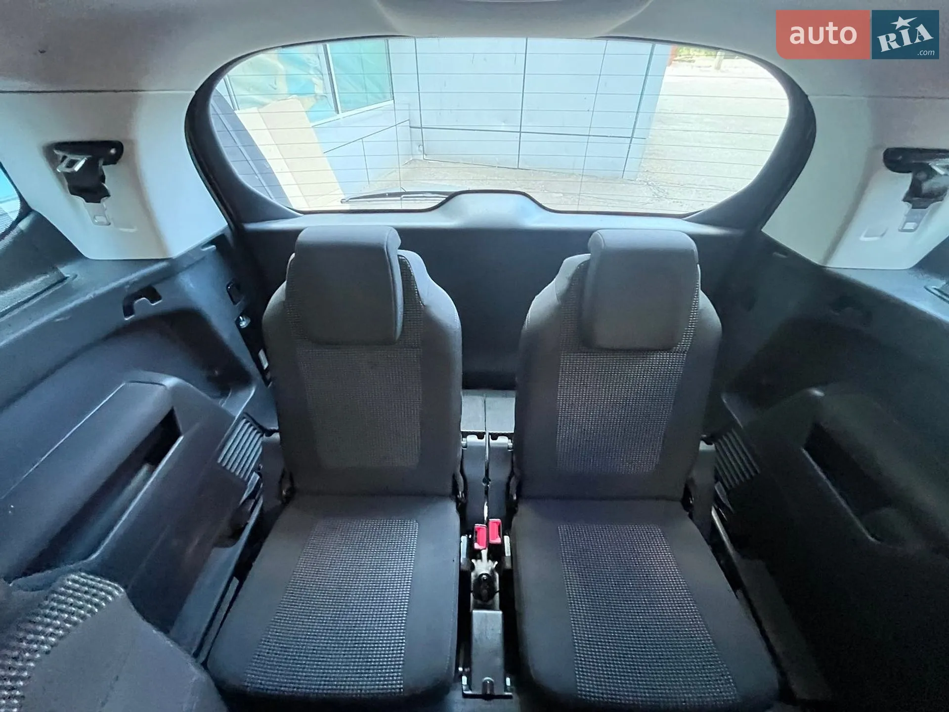 2011 Peugeot 5008 - мініатюра 35