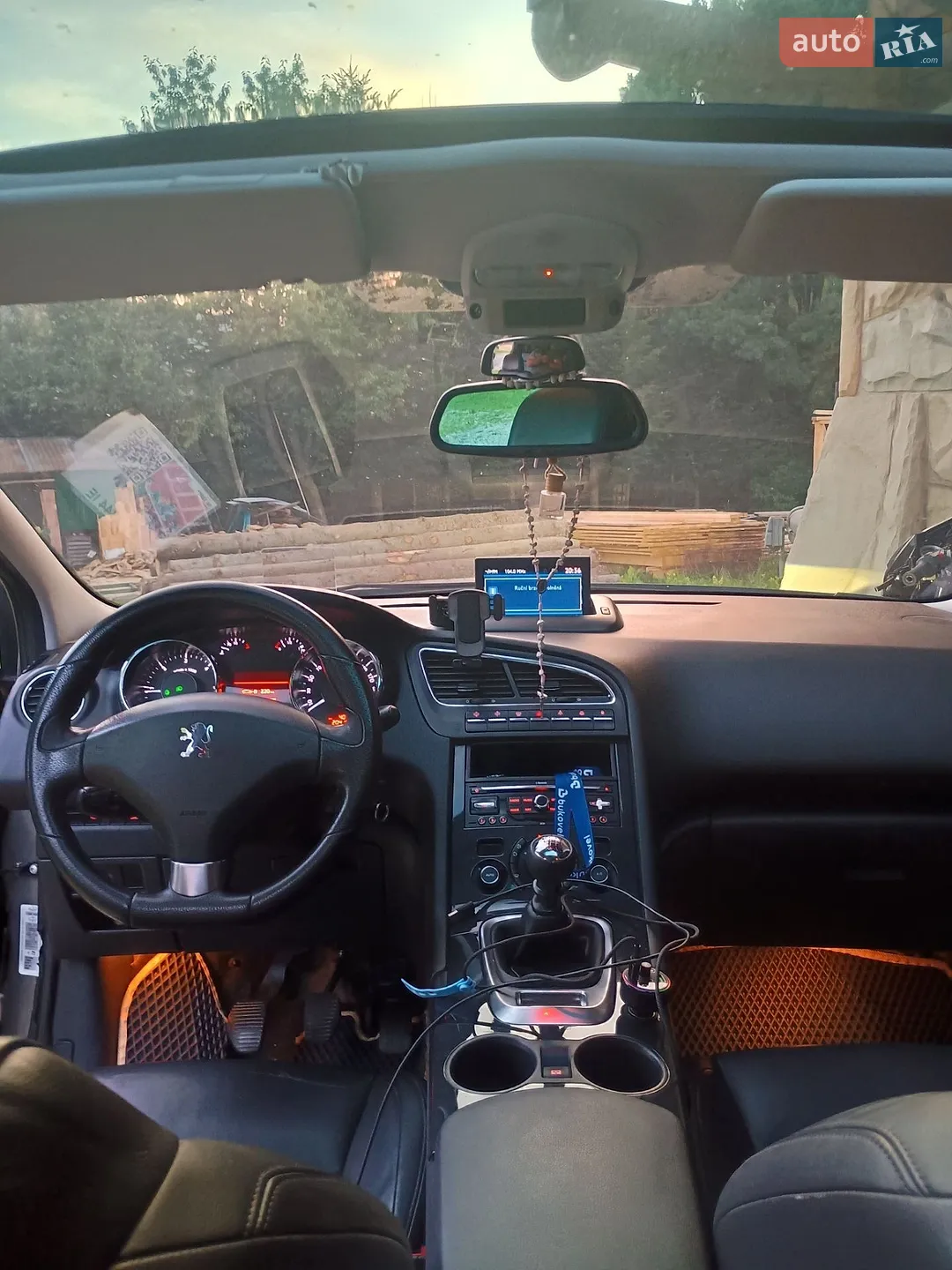2010 Peugeot 5008 - фото 1
