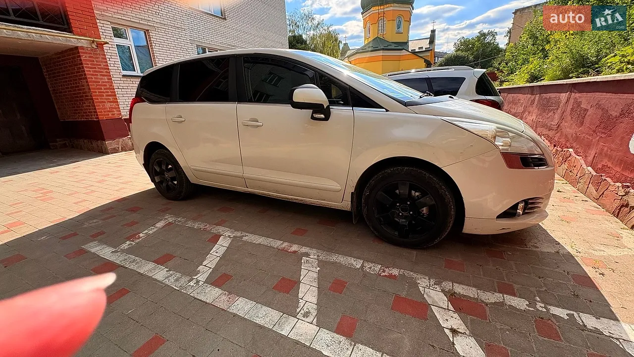 2011 Peugeot 5008 - мініатюра 19