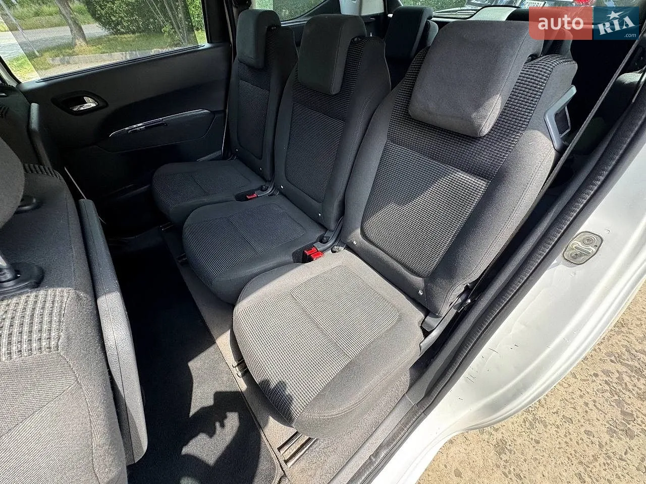 2014 Peugeot 5008 - мініатюра 32