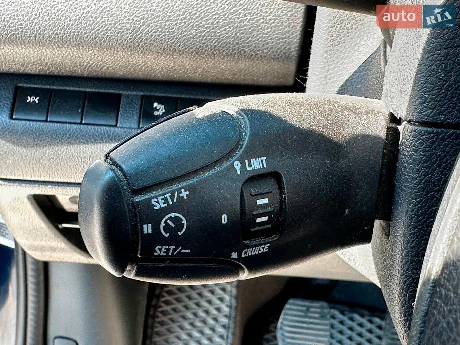 2011 Peugeot 5008 - мініатюра 19