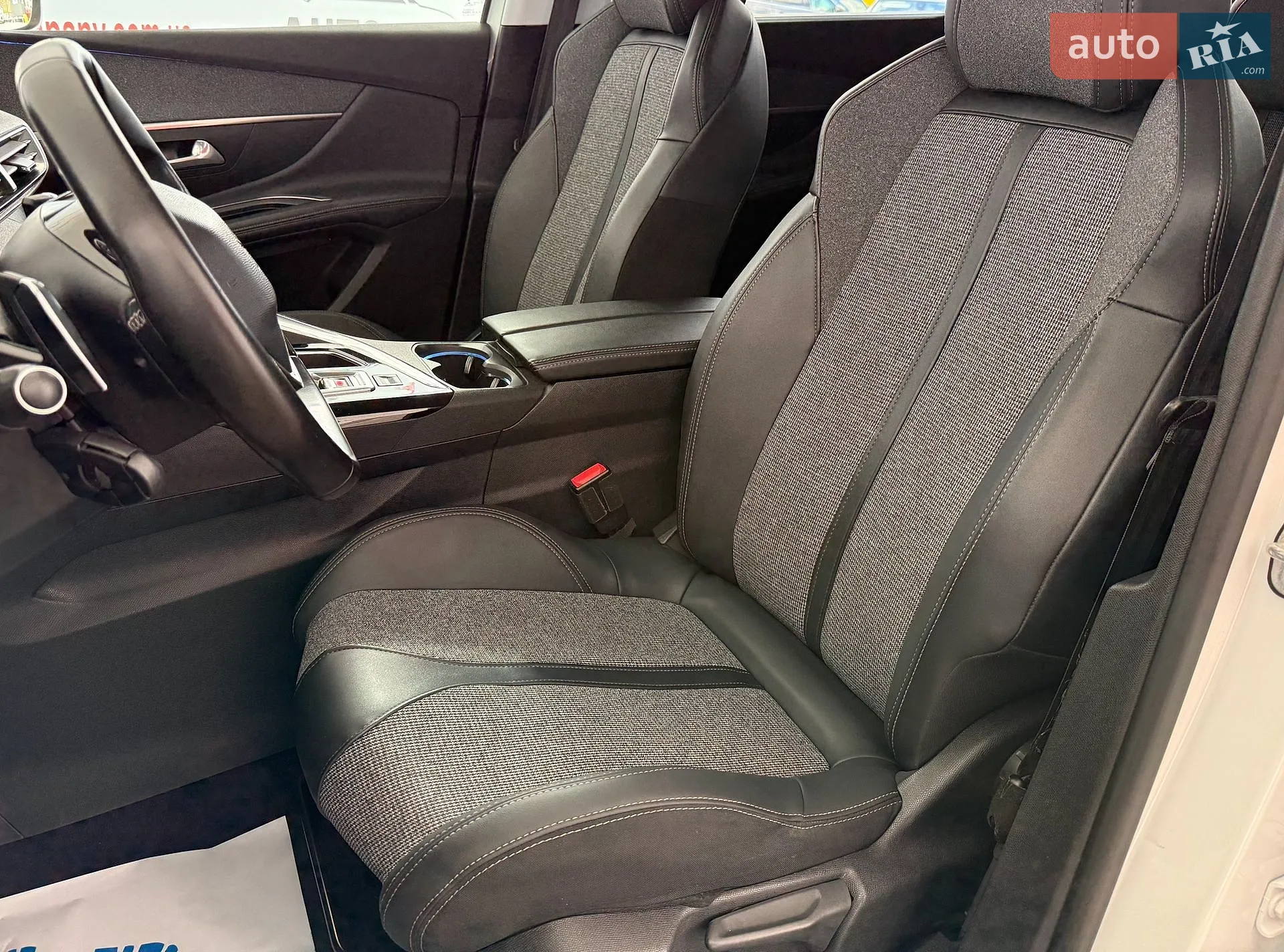 2019 Peugeot 5008 - мініатюра 8