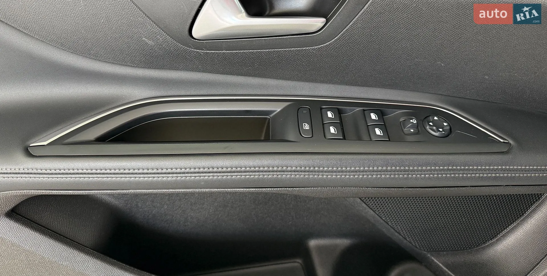 2019 Peugeot 5008 - мініатюра 18