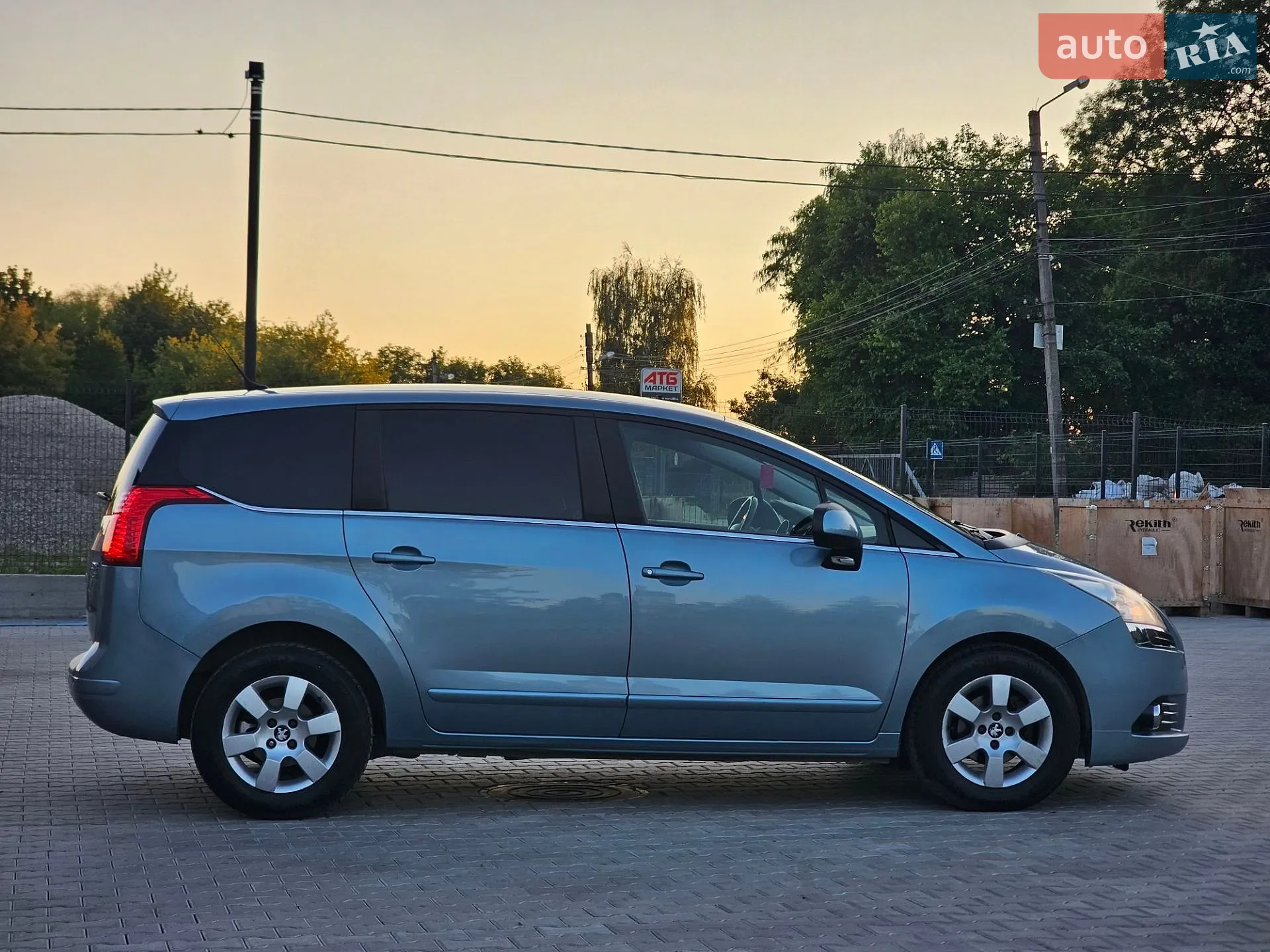 2011 Peugeot 5008 - мініатюра 14