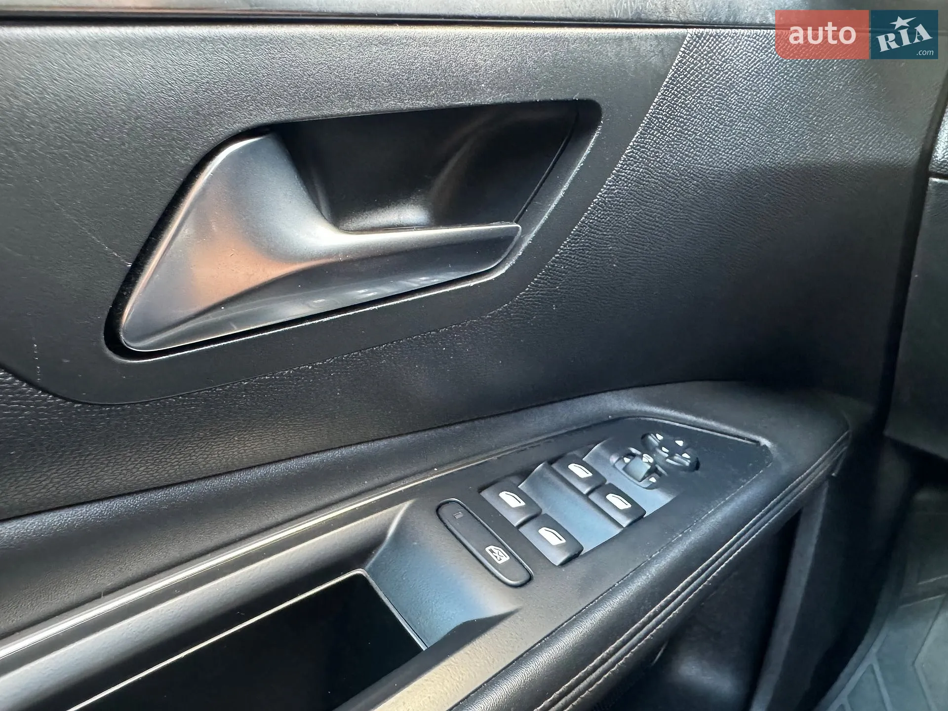 2019 Peugeot 5008 - мініатюра 40