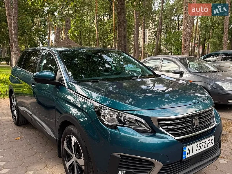 Peugeot 5008