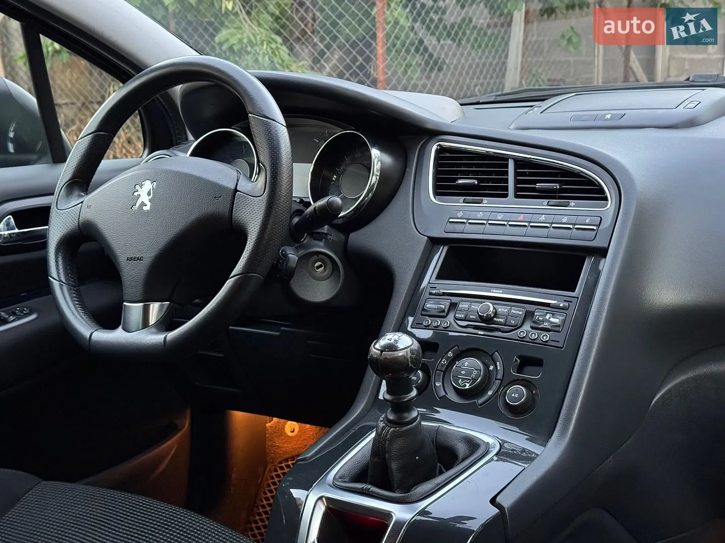 2011 Peugeot 5008 - мініатюра 10