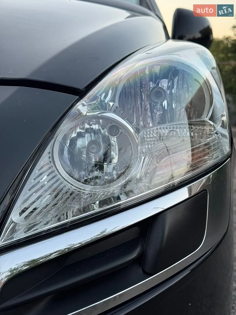 2011 Peugeot 5008 - мініатюра 13