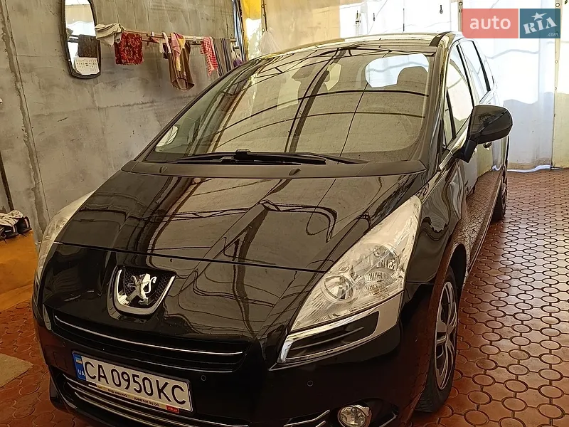 Peugeot 5008 2013
