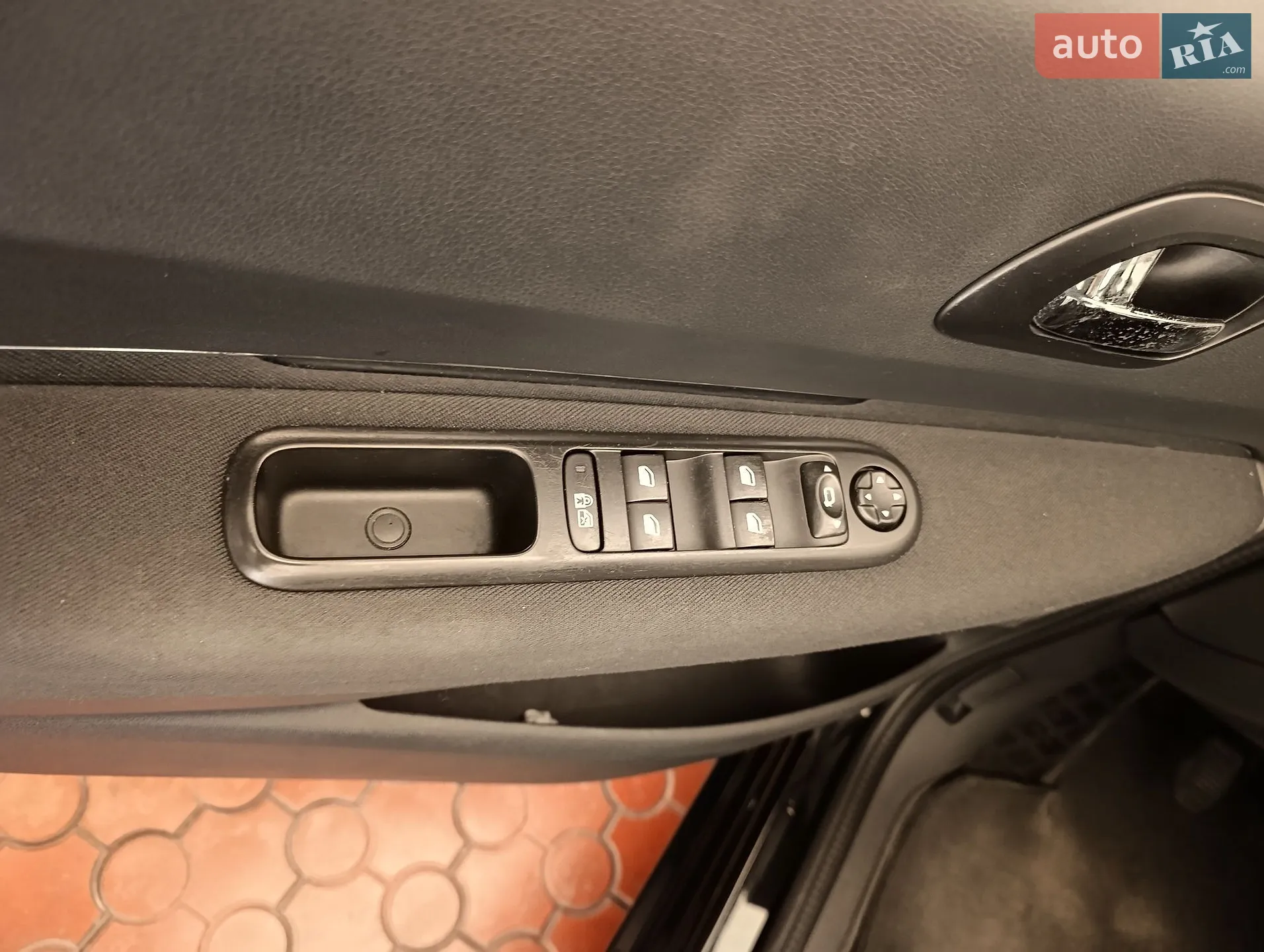 2013 Peugeot 5008 - мініатюра 25