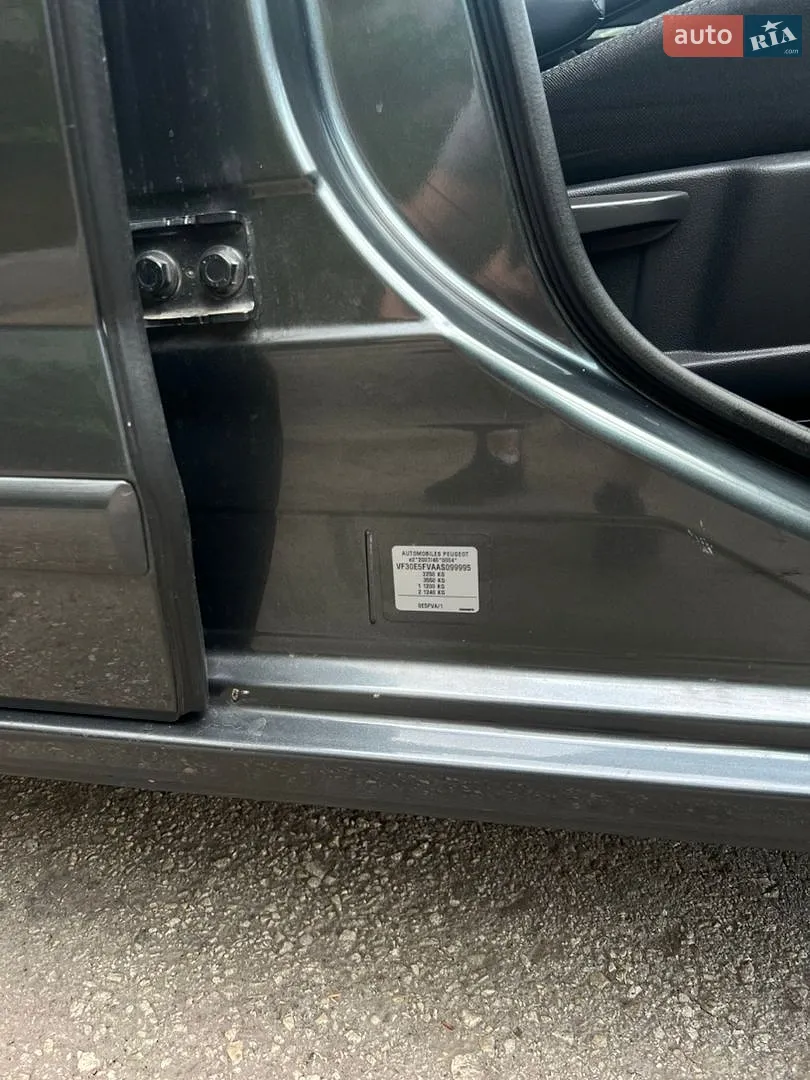 2010 Peugeot 5008 - мініатюра 18
