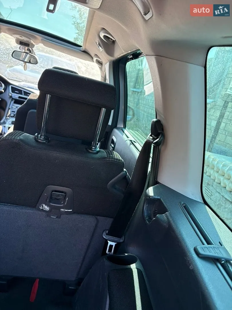 2011 Peugeot 5008 - мініатюра 15