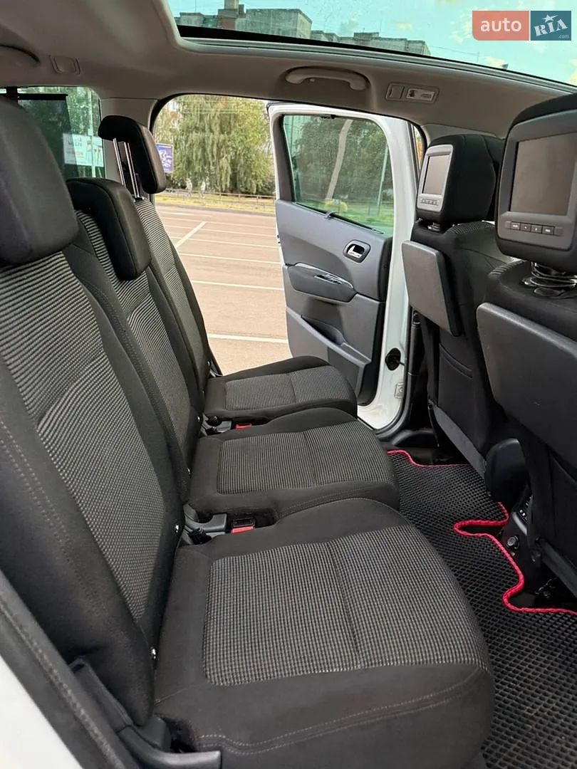 2010 Peugeot 5008 - мініатюра 13