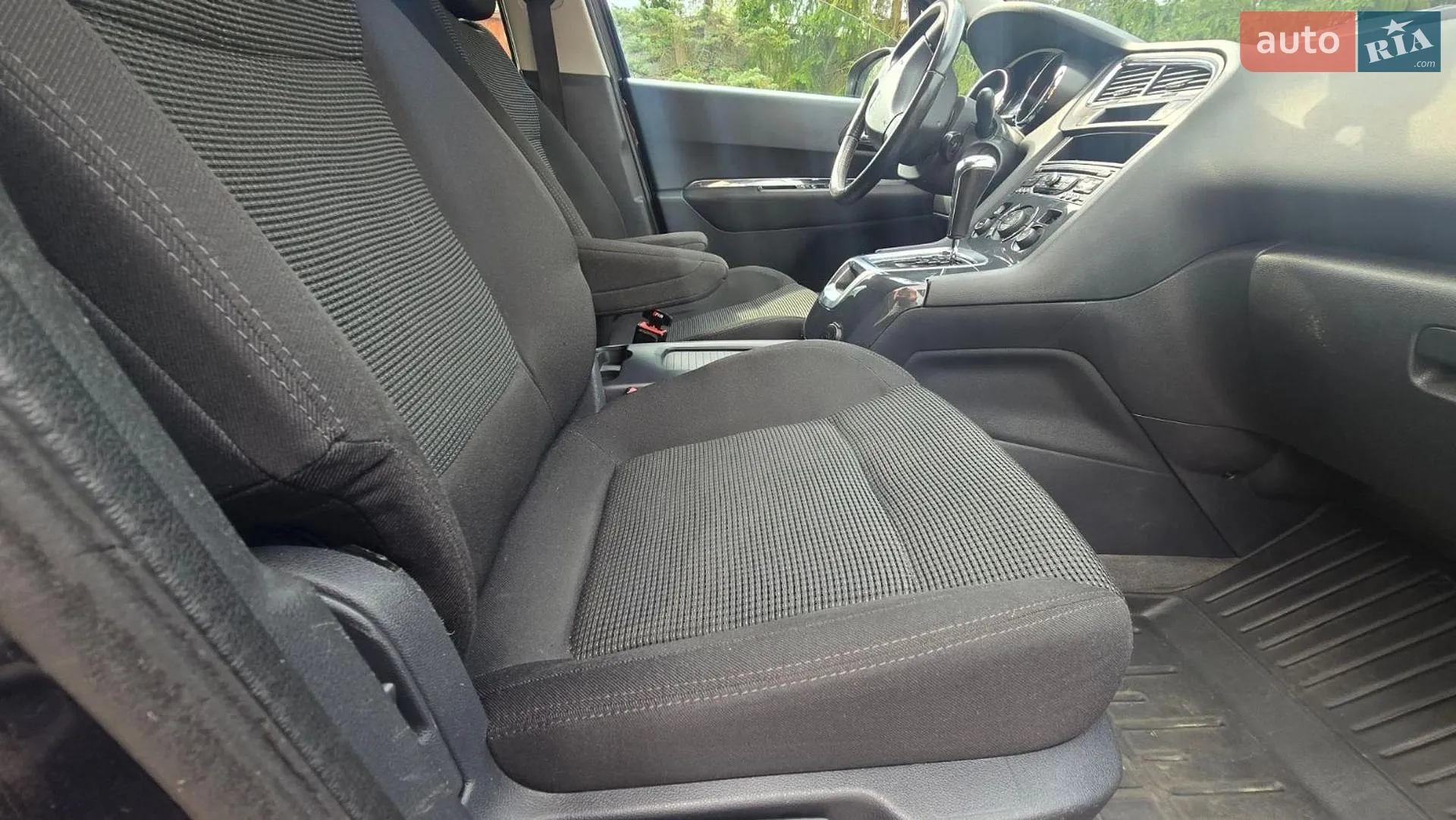 2011 Peugeot 5008 - мініатюра 24