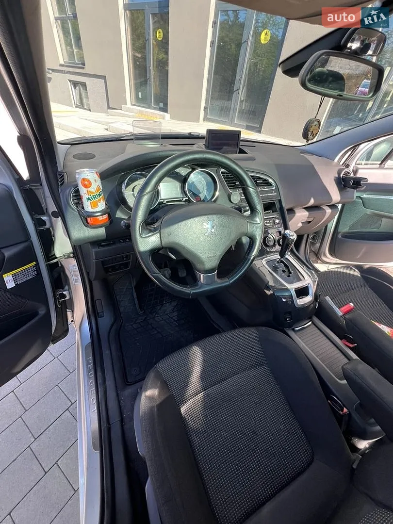 2011 Peugeot 5008 - мініатюра 11