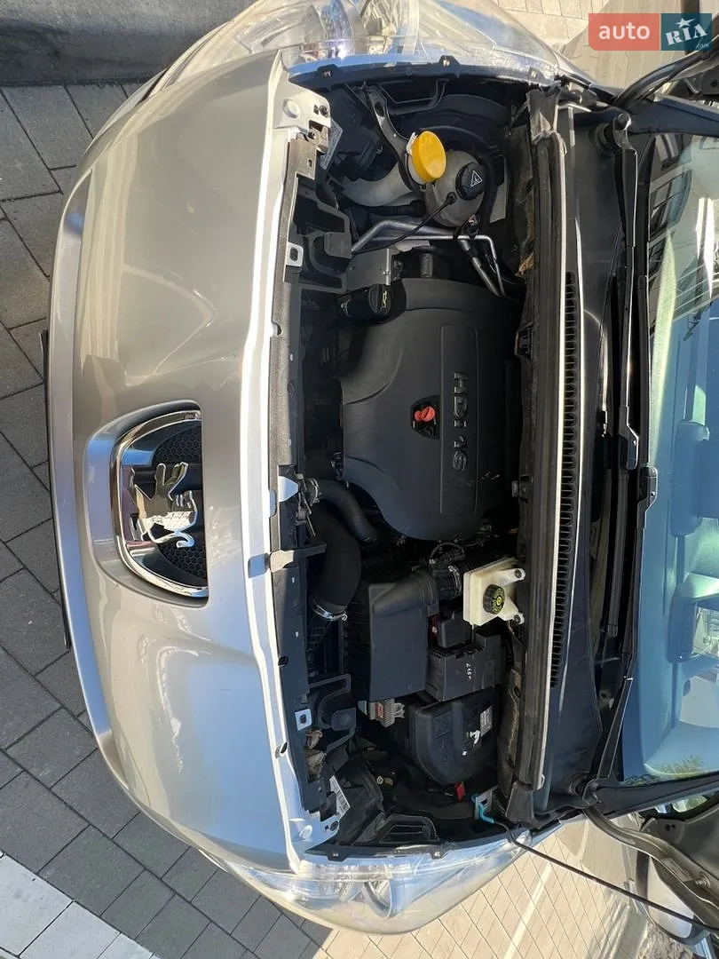 2011 Peugeot 5008 - мініатюра 16