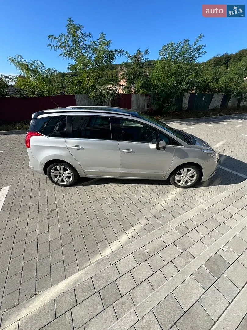 2011 Peugeot 5008 - мініатюра 4