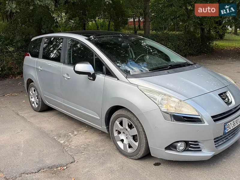 Peugeot 5008
