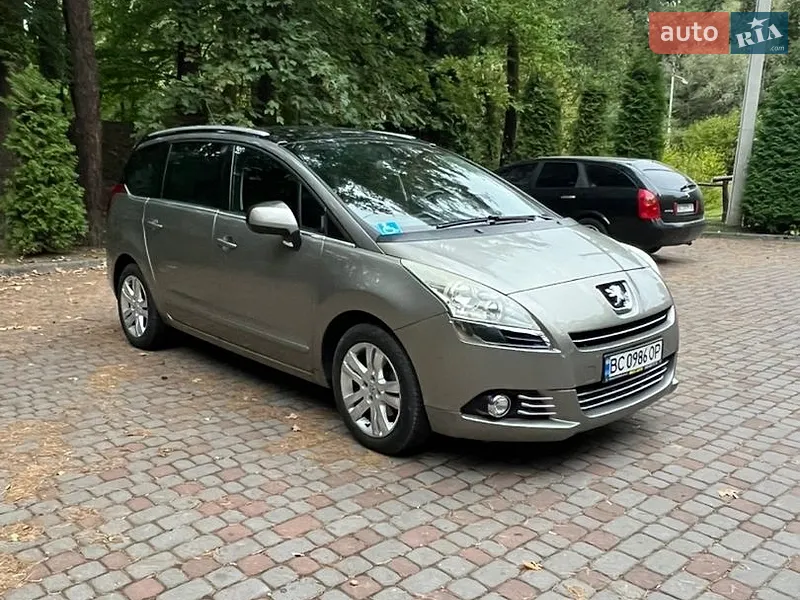 Peugeot 5008