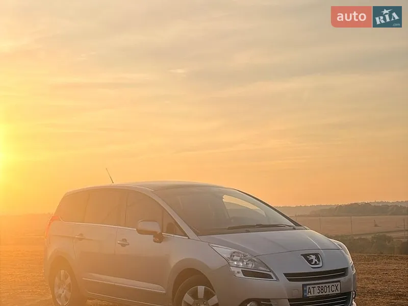 Peugeot 5008