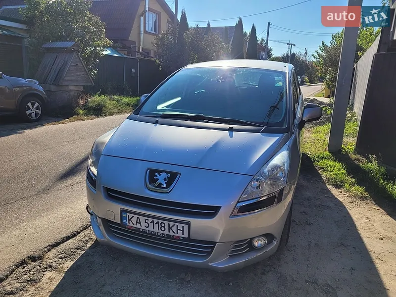 Peugeot 5008
