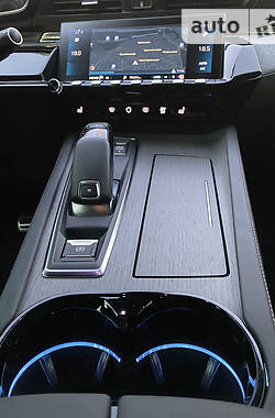 Седан Peugeot 508 2020 в 