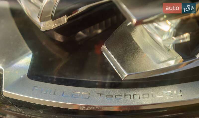 Седан Peugeot 508 2015 в Львові