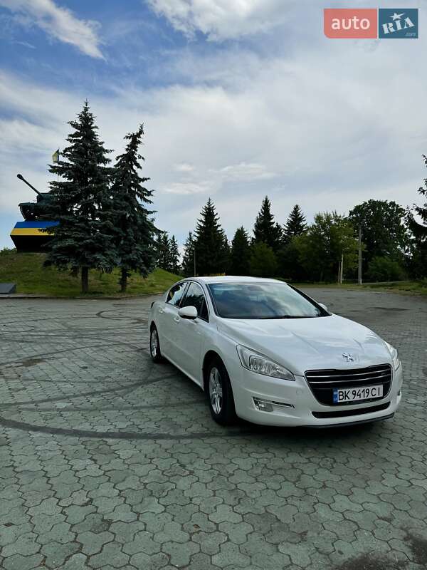 Седан Peugeot 508 2011 в Дубні