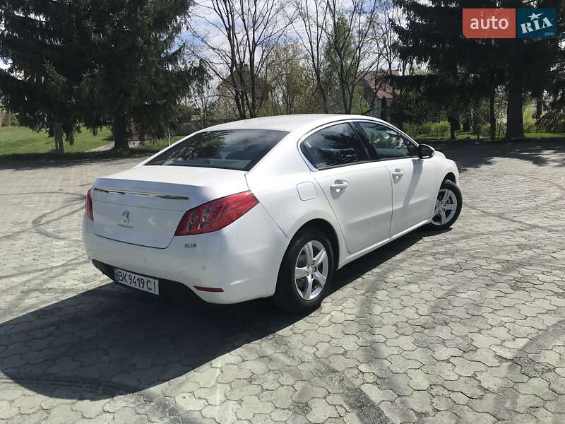 Седан Peugeot 508 2011 в Дубні