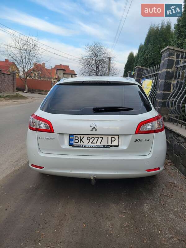 Универсал Peugeot 508 2012 в Вараше