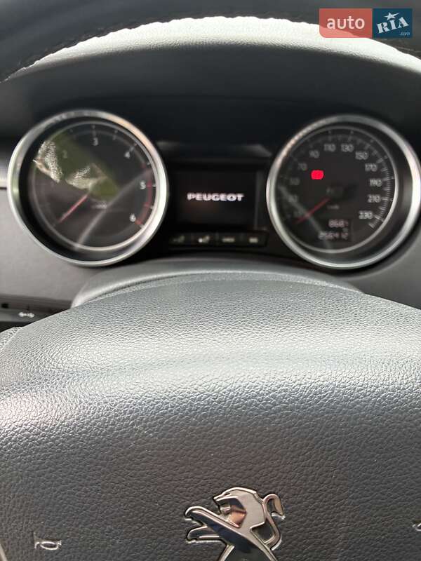 Універсал Peugeot 508 2011 в Ужгороді