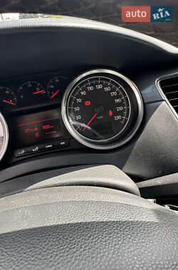 Седан Peugeot 508 2012 в 