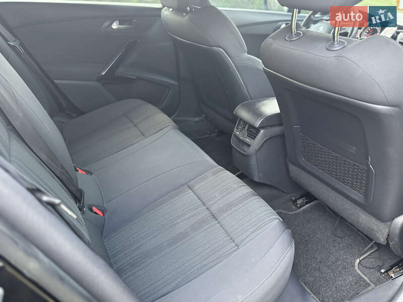 Седан Peugeot 508 2011 в Чернівцях
