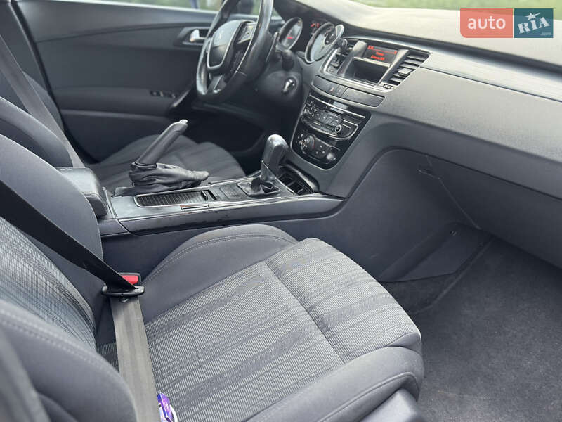 Седан Peugeot 508 2011 в Чернівцях