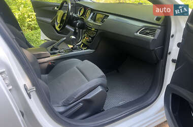 Седан Peugeot 508 2011 в 